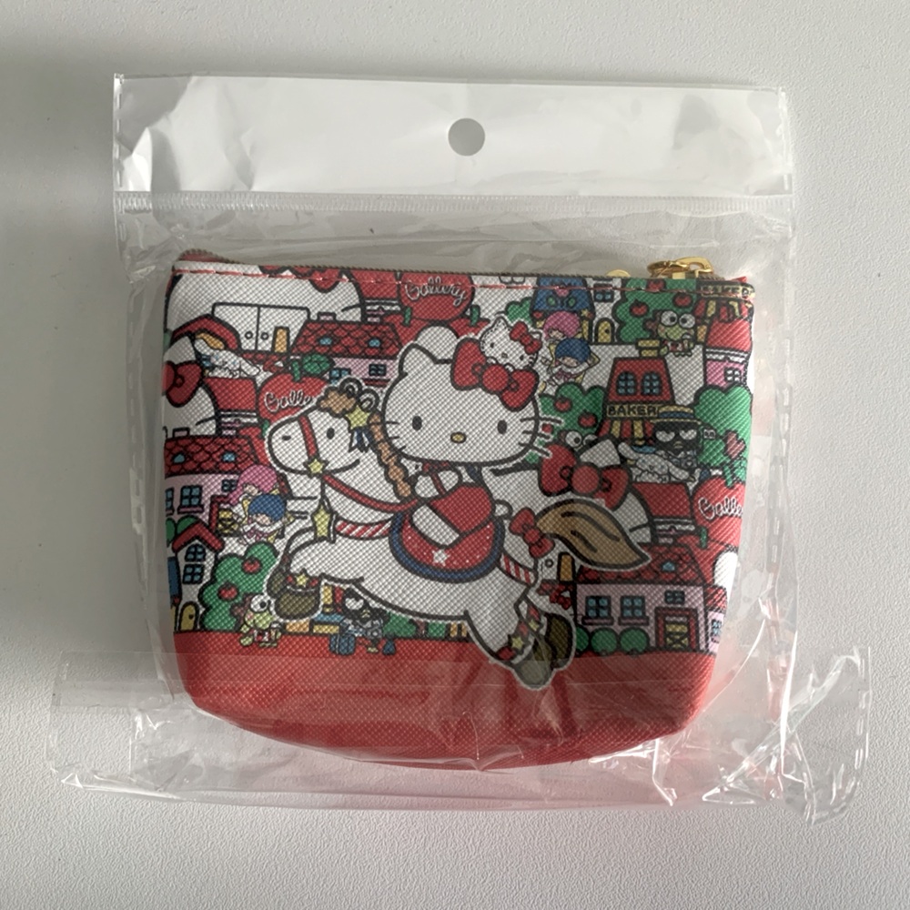 3/$25✨ Hello Kitty purse 💗